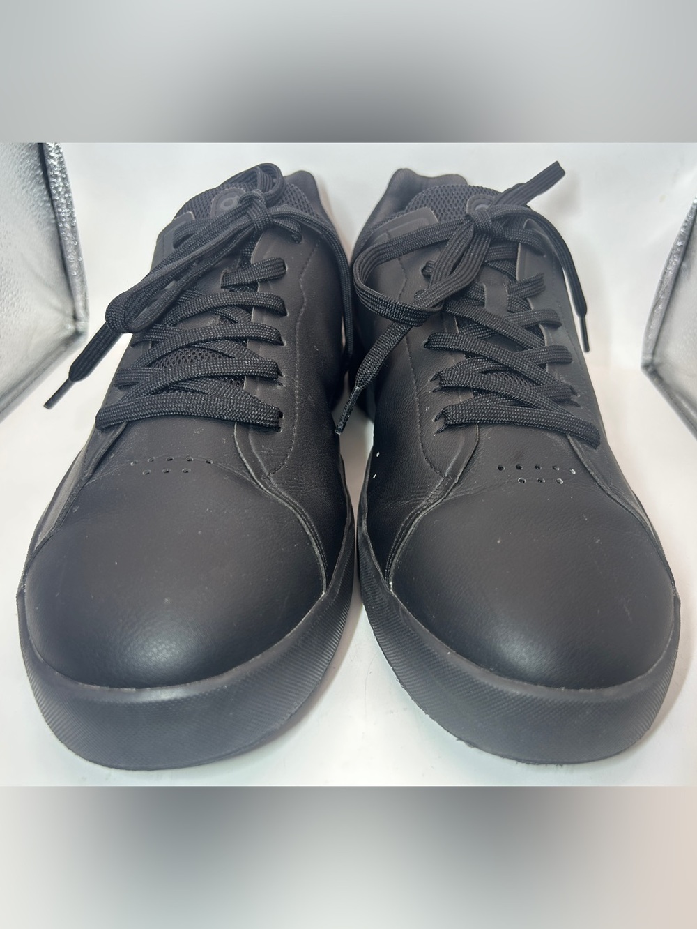 On Cloud Shoes Sneakers Mens The Roger Advantage Size 13 Triple Black Athletic - Picture 6 of 16